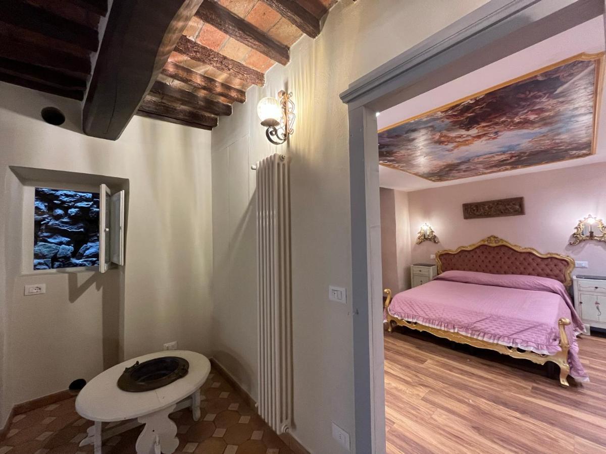 Cortona Suite - The House With Well And The Frescos Palace المظهر الخارجي الصورة
